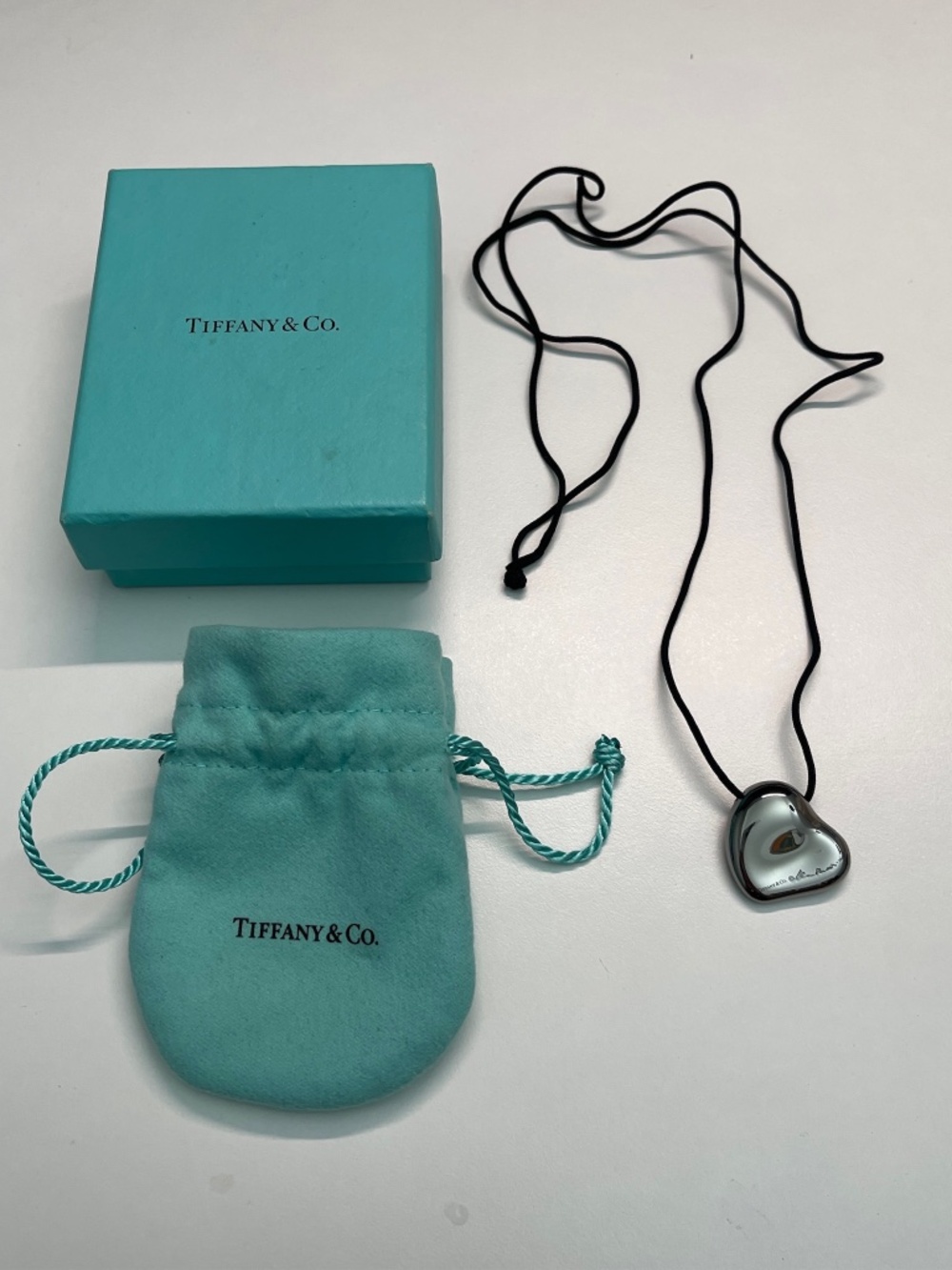 Tiffany & Co Elsa Peretti full heart black platinum pendant necklace jewelry